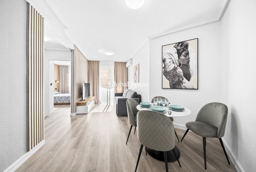 Venta - Apartamento -
TORREVIEJA - Centro