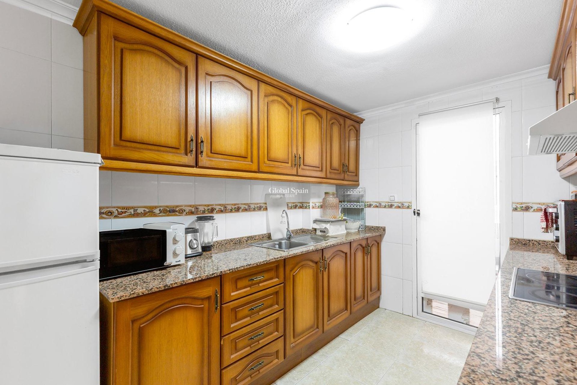 Venta - APARTAMENTO -
TORREVIEJA - Centro