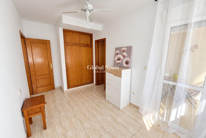 Venta - APARTAMENTO -
TORREVIEJA - Centro