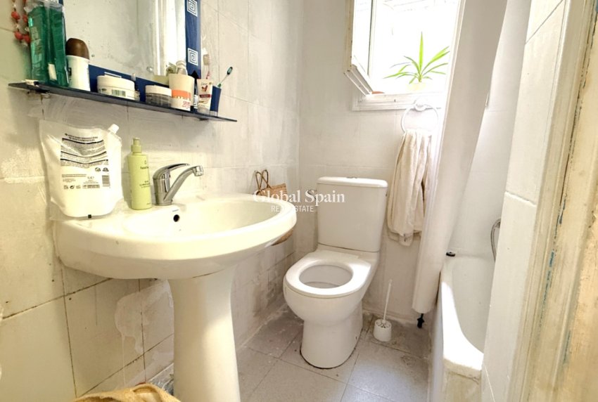 Venta - APARTAMENTO -
TORREVIEJA - Costa Blanca Sur