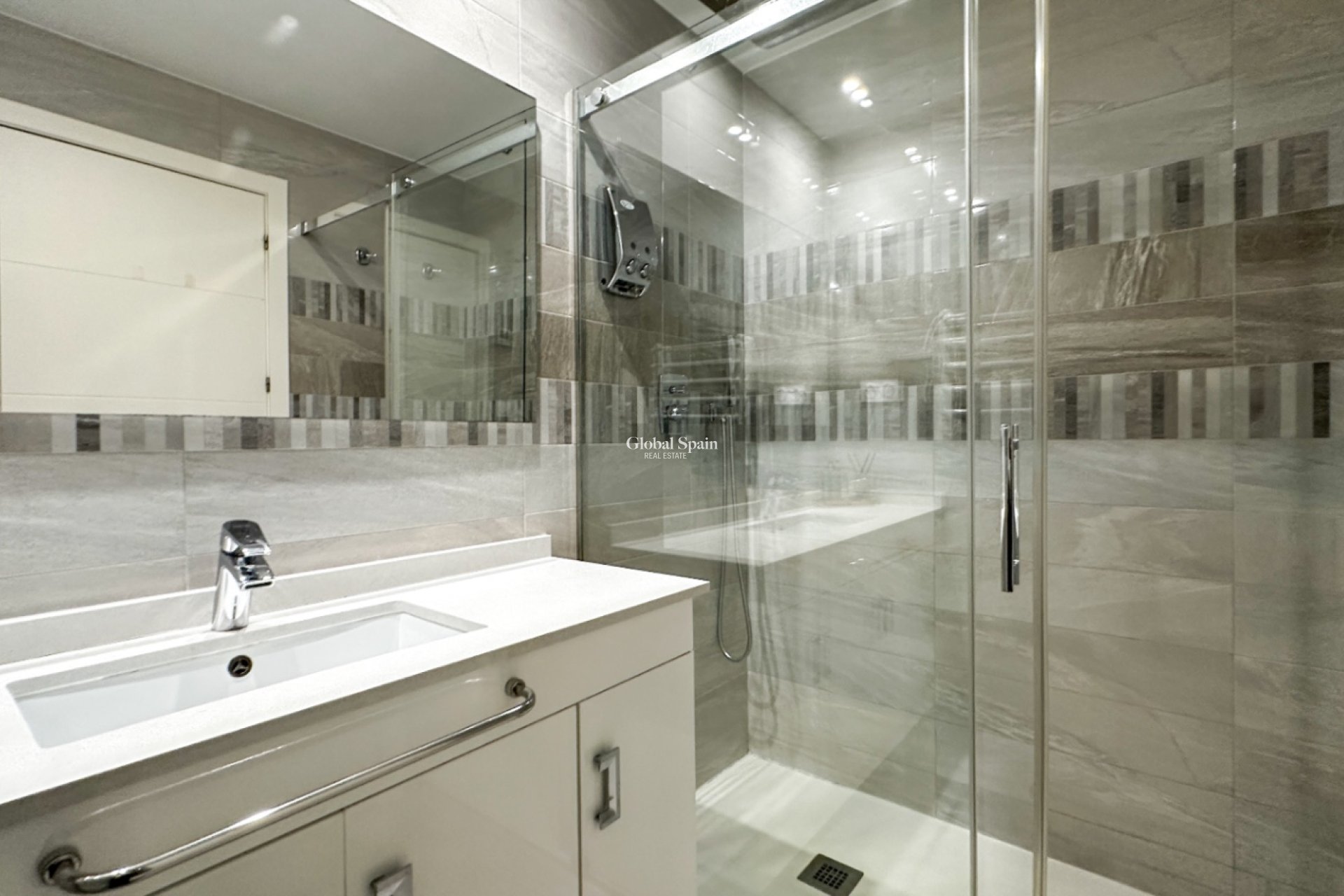 Venta - Apartamento -
TORREVIEJA - Costa Blanca Sur