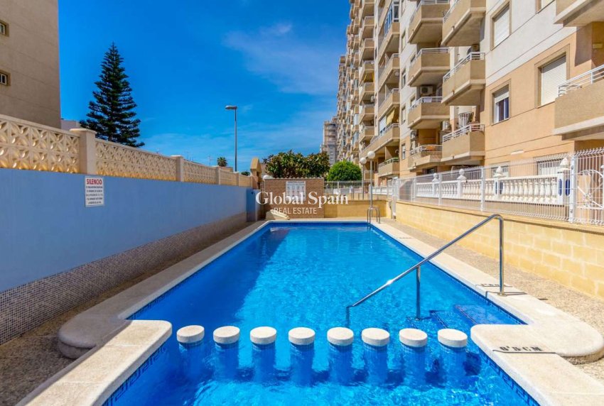 Venta - APARTAMENTO -
TORREVIEJA - Costa Blanca