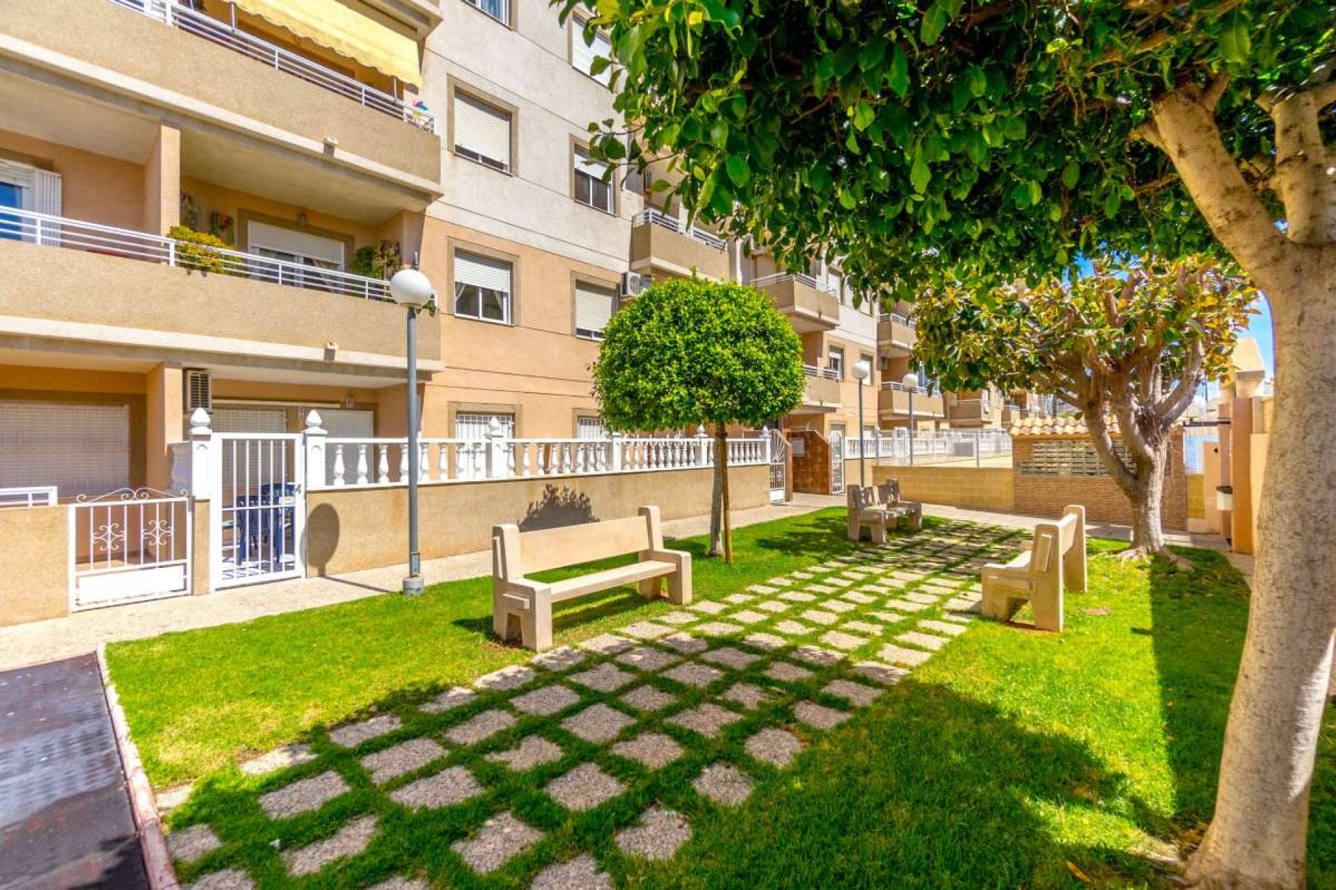 Venta - APARTAMENTO -
TORREVIEJA - Costa Blanca