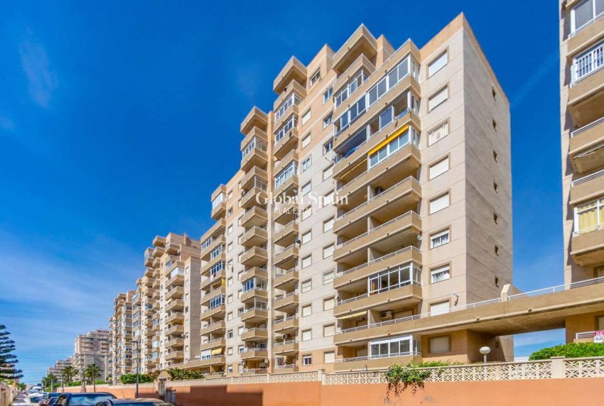 Venta - APARTAMENTO -
TORREVIEJA - Costa Blanca
