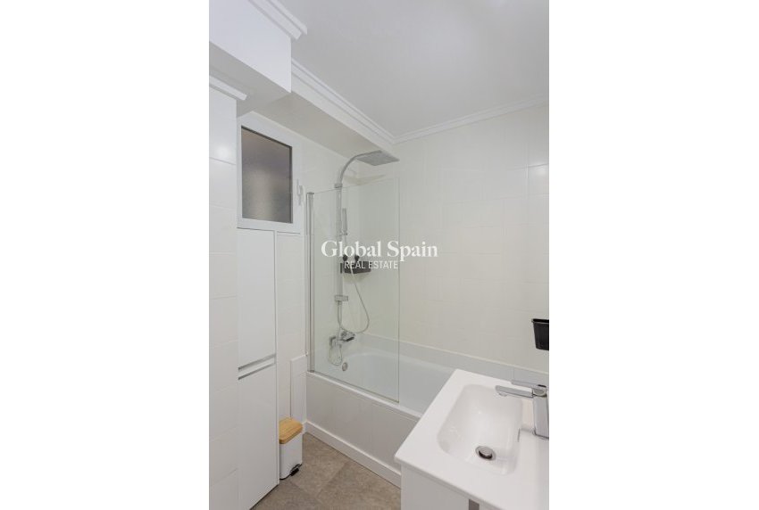 Venta - APARTAMENTO -
TORREVIEJA - Costa Blanca