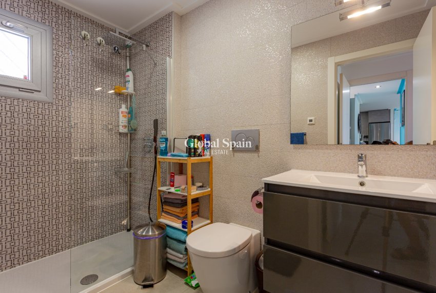 Venta - APARTAMENTO -
TORREVIEJA - Costa Blanca