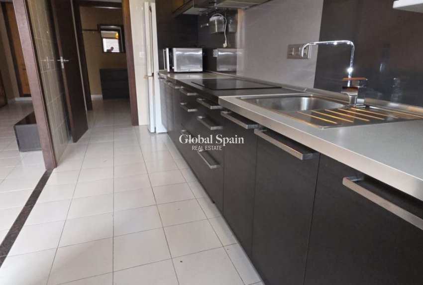 Venta - APARTAMENTO -
TORREVIEJA - Costa Blanca