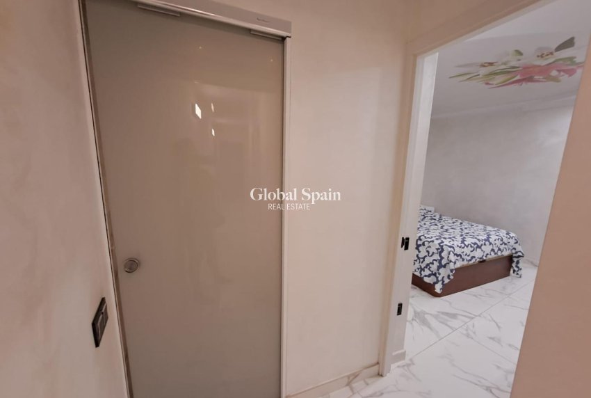 Venta - APARTAMENTO -
TORREVIEJA - Costa Blanca