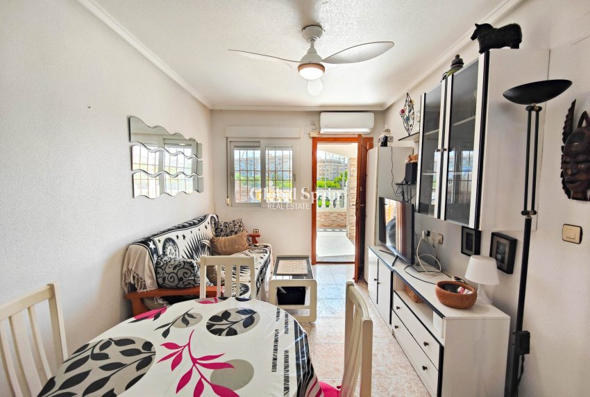 Venta - APARTAMENTO -
TORREVIEJA - Costa Blanca