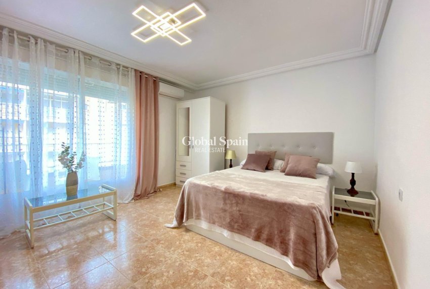 Venta - APARTAMENTO -
TORREVIEJA - Costa Blanca
