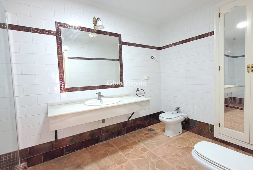 Venta - APARTAMENTO -
TORREVIEJA - Costa Blanca