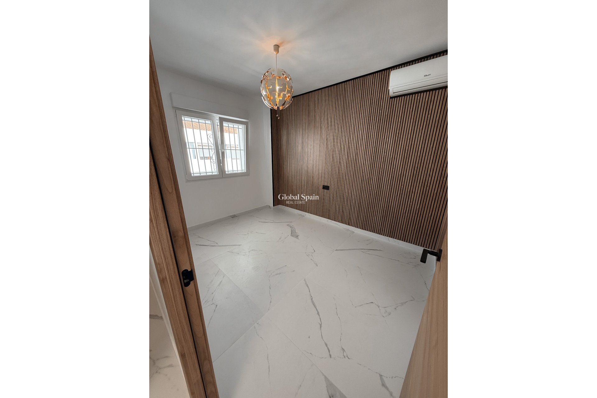 Venta - APARTAMENTO -
TORREVIEJA - Costa Blanca