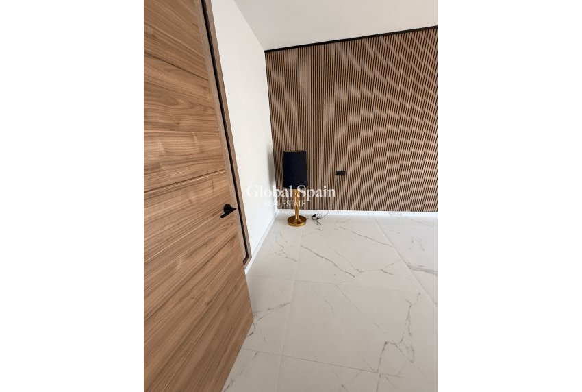 Venta - APARTAMENTO -
TORREVIEJA - Costa Blanca