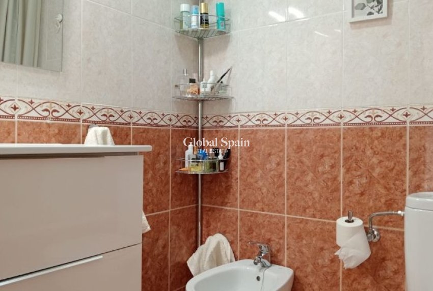 Venta - APARTAMENTO -
TORREVIEJA - Costa Blanca