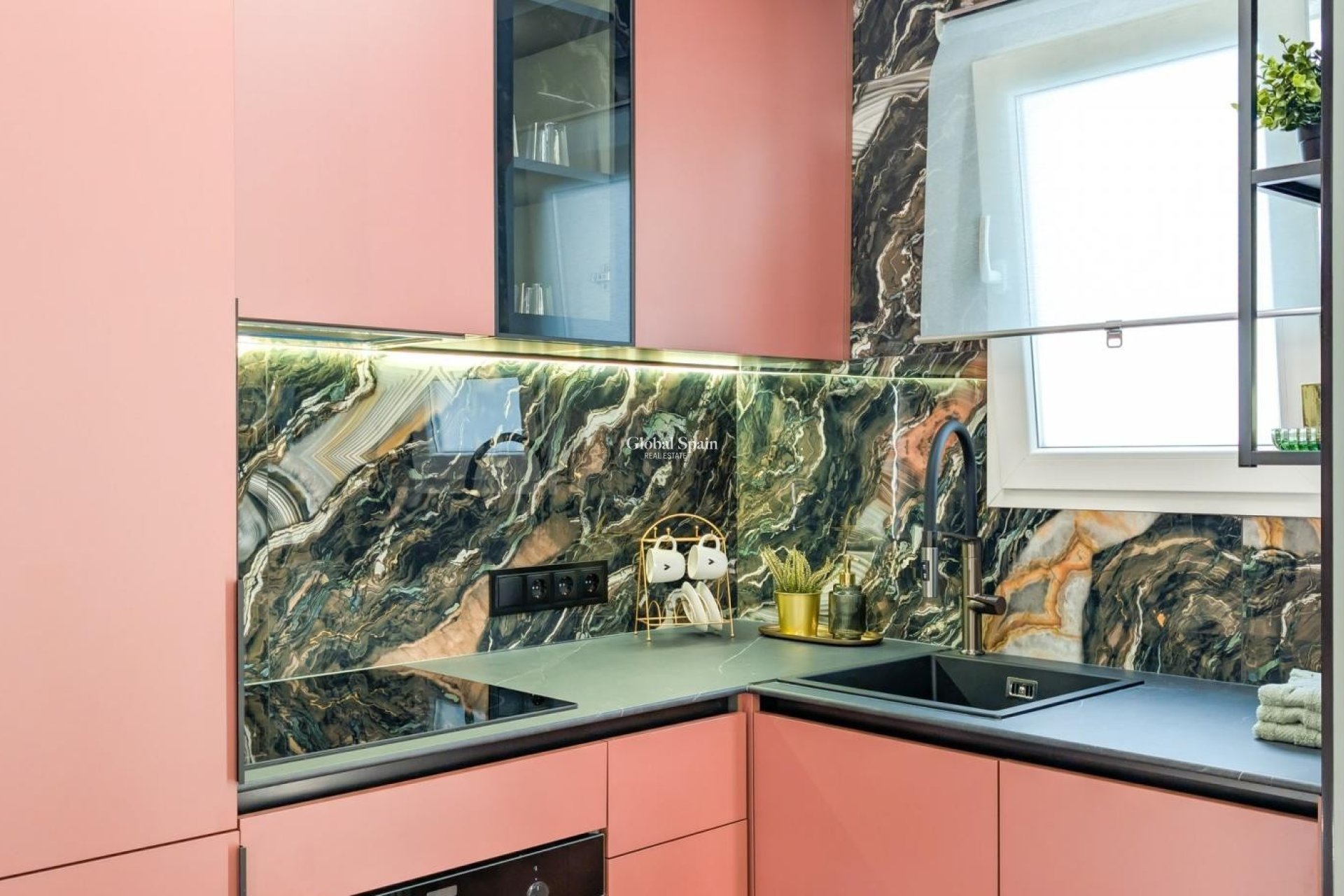 Venta - APARTAMENTO -
TORREVIEJA - Costa Blanca