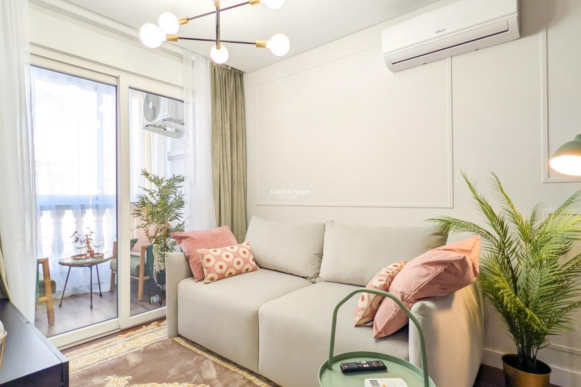 Venta - APARTAMENTO -
TORREVIEJA - Costa Blanca