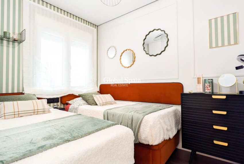 Venta - APARTAMENTO -
TORREVIEJA - Costa Blanca