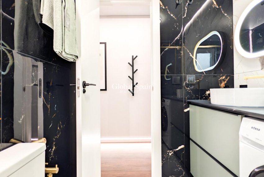 Venta - APARTAMENTO -
TORREVIEJA - Costa Blanca