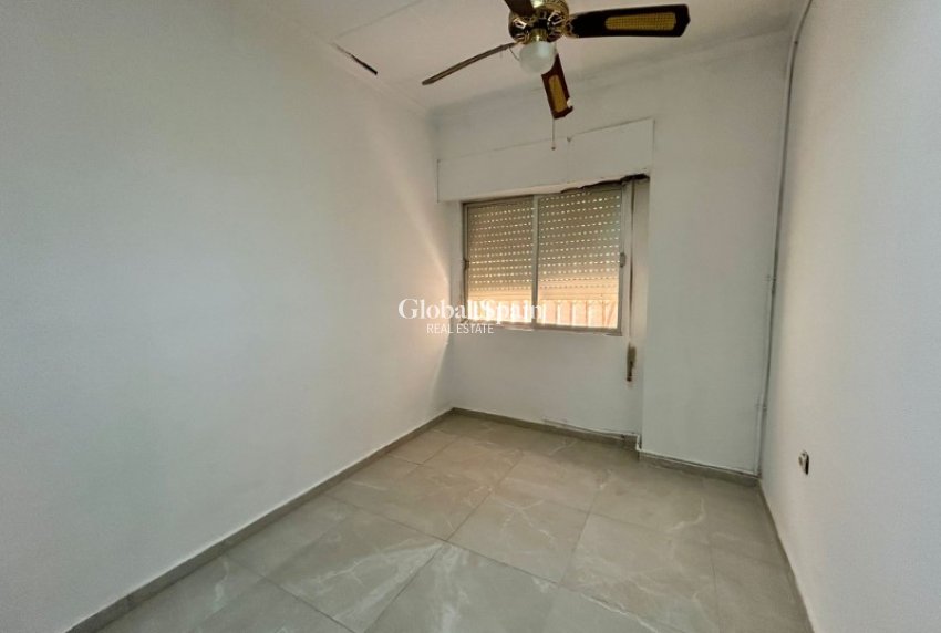 Venta - APARTAMENTO -
TORREVIEJA - Costa Blanca