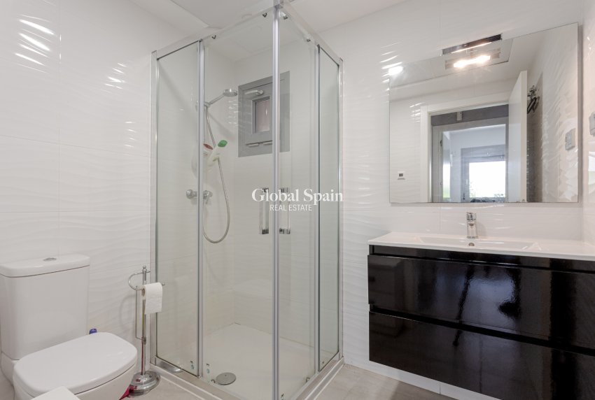 Venta - APARTAMENTO -
TORREVIEJA - Costa Blanca