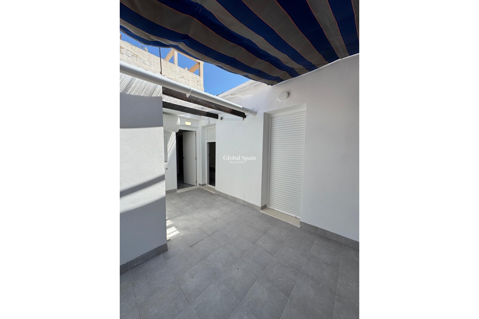 Venta - APARTAMENTO -
TORREVIEJA - Costa Blanca