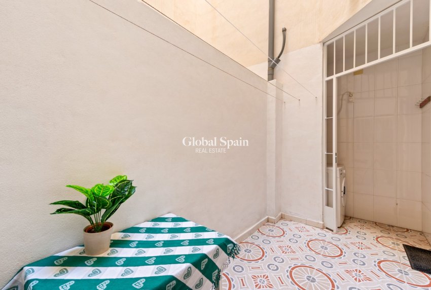 Venta - APARTAMENTO -
TORREVIEJA - Costa Blanca