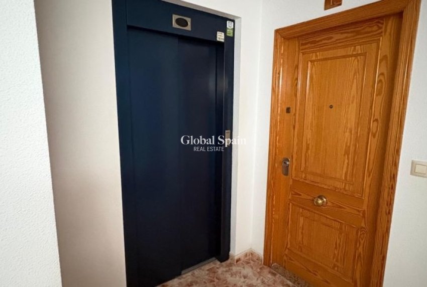 Venta - APARTAMENTO -
TORREVIEJA - Costa Blanca