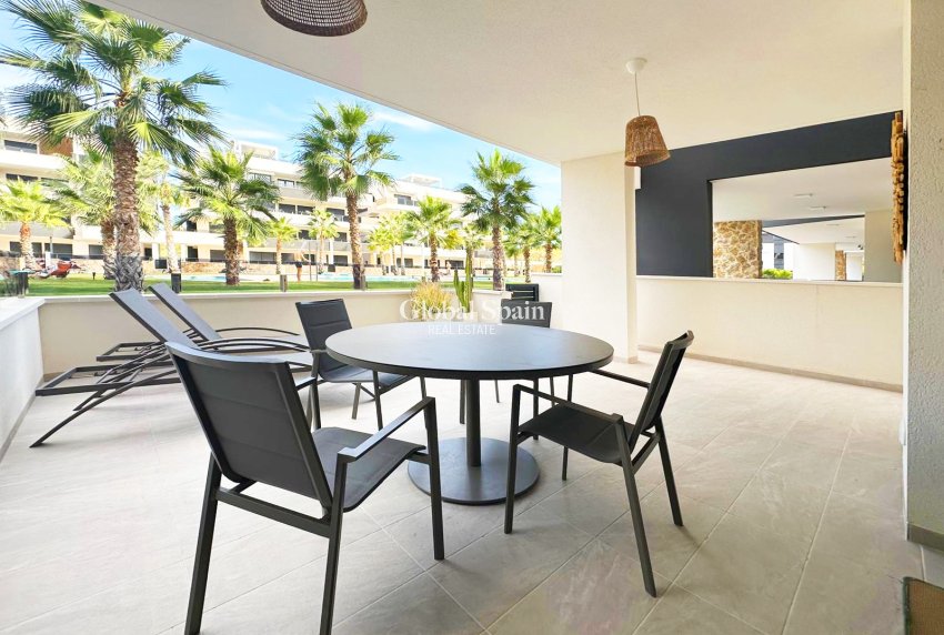 Venta - APARTAMENTO -
TORREVIEJA - Costa Blanca