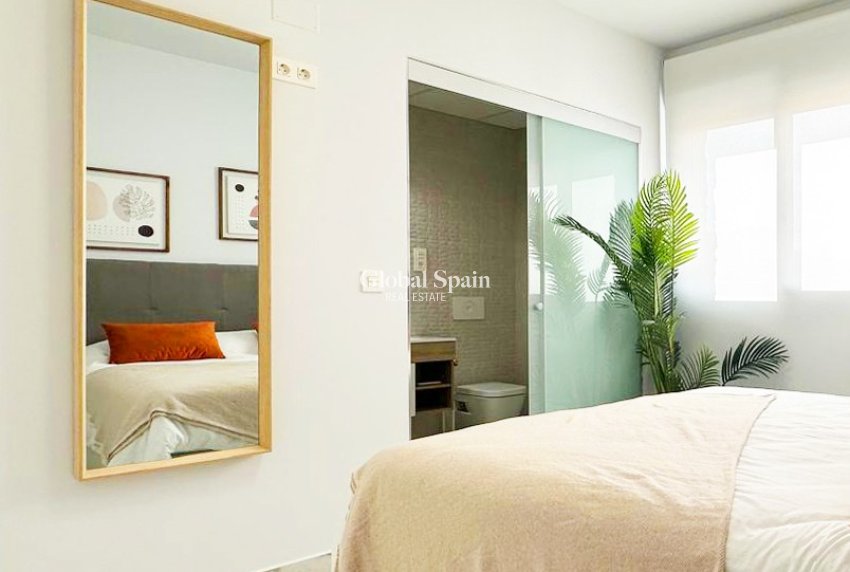 Venta - APARTAMENTO -
TORREVIEJA - Costa Blanca