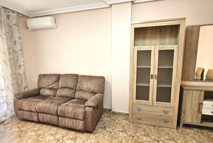 Venta - APARTAMENTO -
TORREVIEJA - Costa Blanca