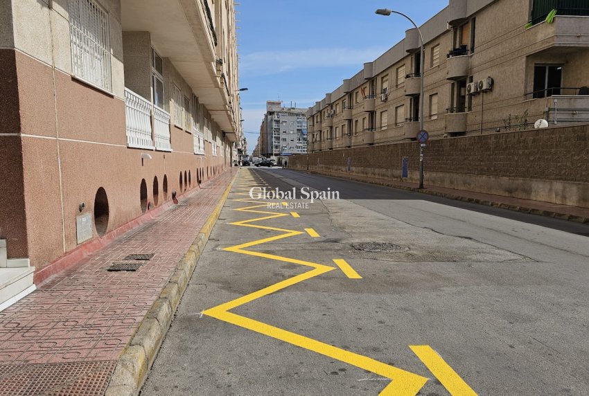 Venta - APARTAMENTO -
TORREVIEJA - Costa Blanca