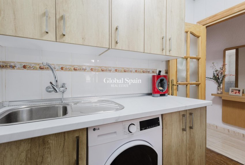 Venta - APARTAMENTO -
TORREVIEJA - Costa Blanca