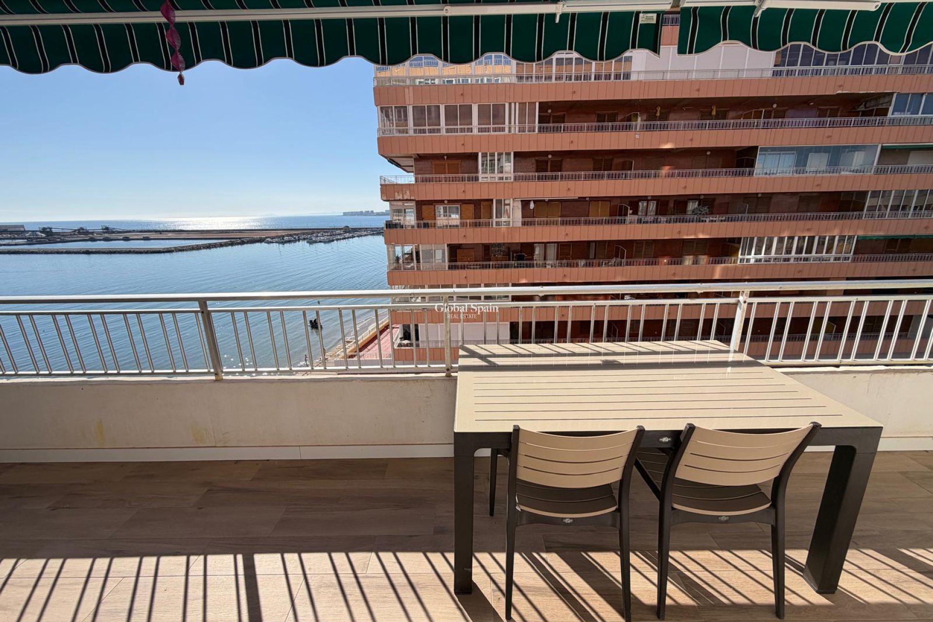 Venta - APARTAMENTO -
TORREVIEJA - Costa Blanca