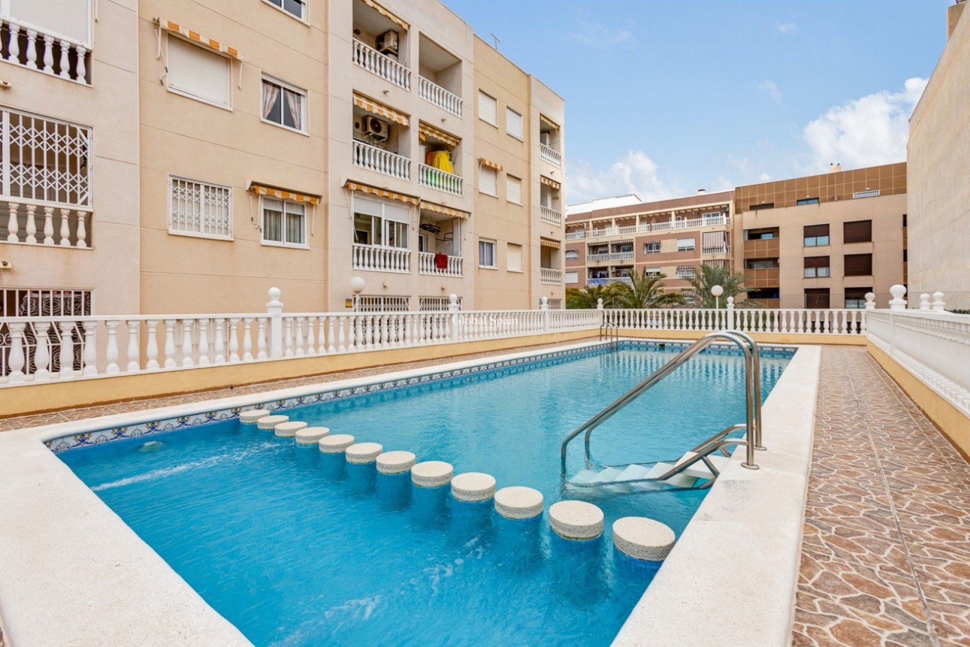 Venta - APARTAMENTO -
TORREVIEJA - Costa Blanca