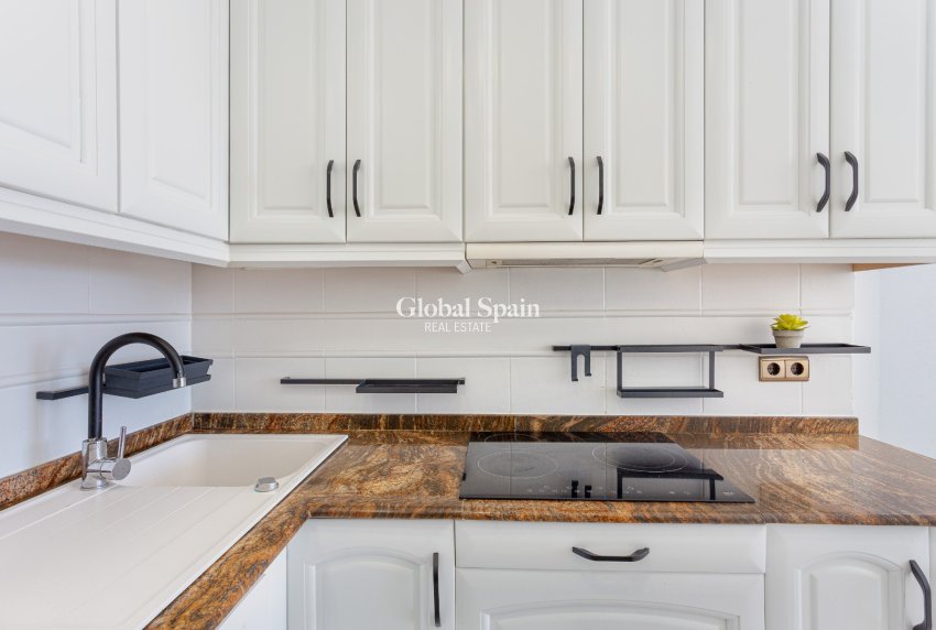 Venta - APARTAMENTO -
TORREVIEJA - Costa Blanca