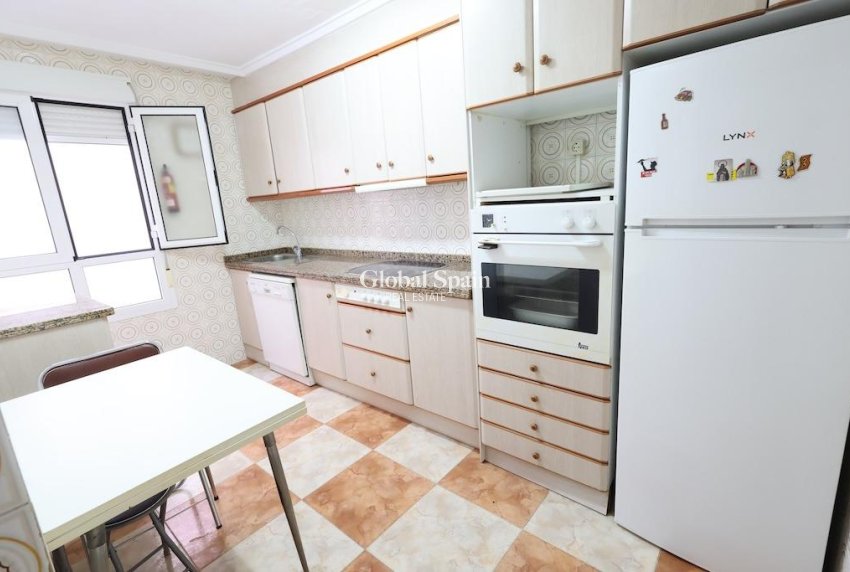 Venta - APARTAMENTO -
TORREVIEJA - Costa Blanca