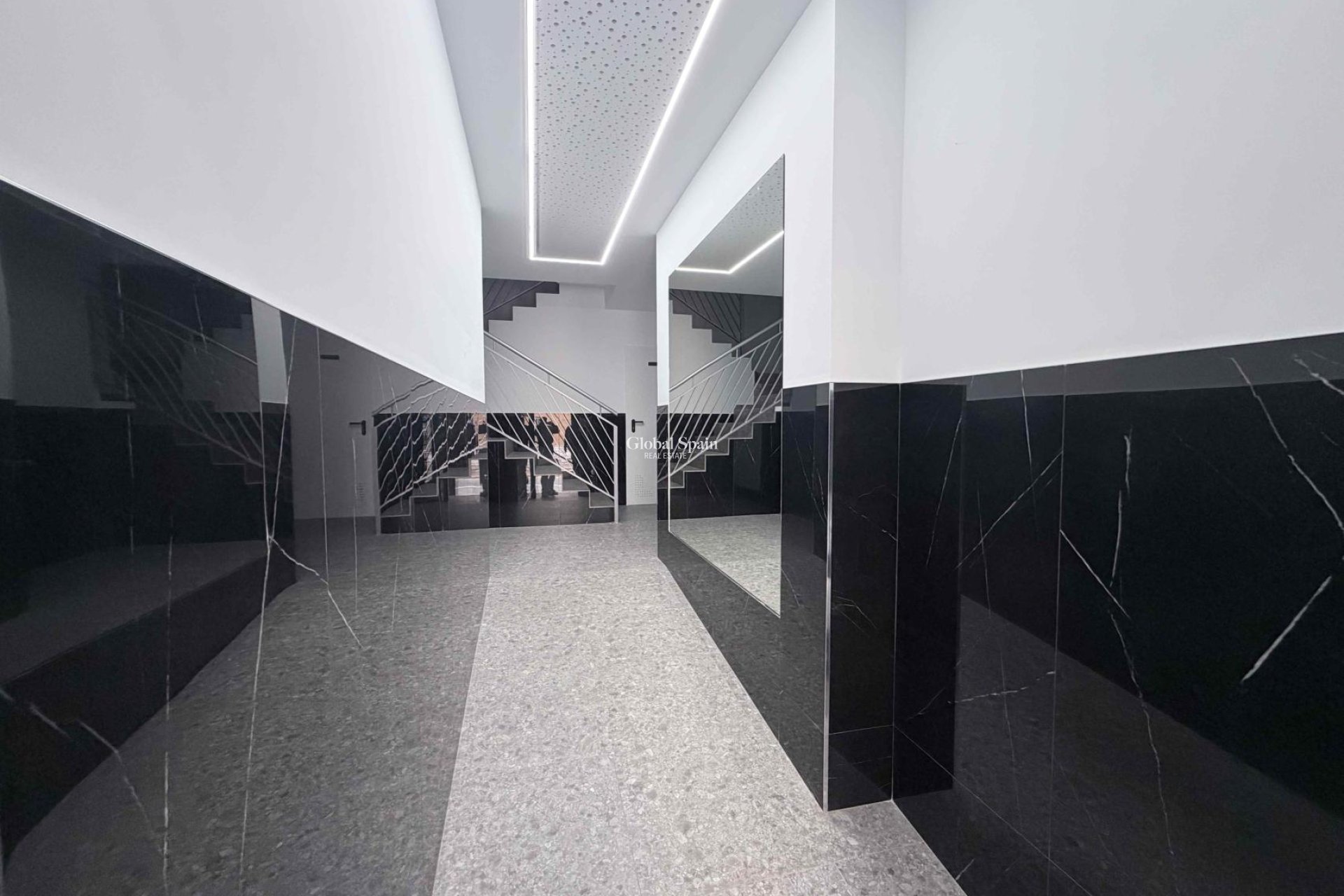 Venta - APARTAMENTO -
TORREVIEJA - Costa Blanca