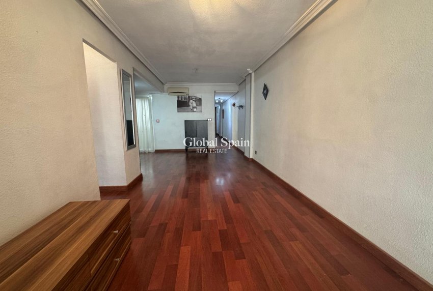 Venta - APARTAMENTO -
TORREVIEJA - Costa Blanca