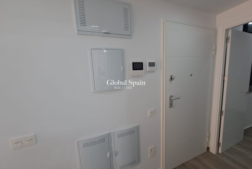 Venta - APARTAMENTO -
TORREVIEJA - Costa Blanca