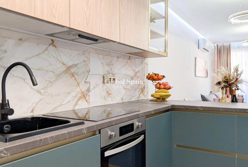 Venta - APARTAMENTO -
TORREVIEJA - Costa Blanca