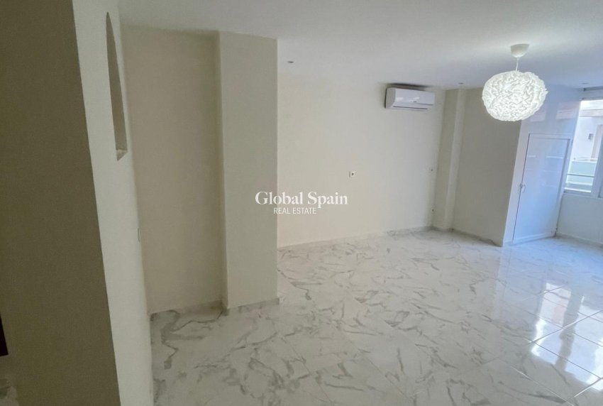 Venta - APARTAMENTO -
TORREVIEJA - Costa Blanca