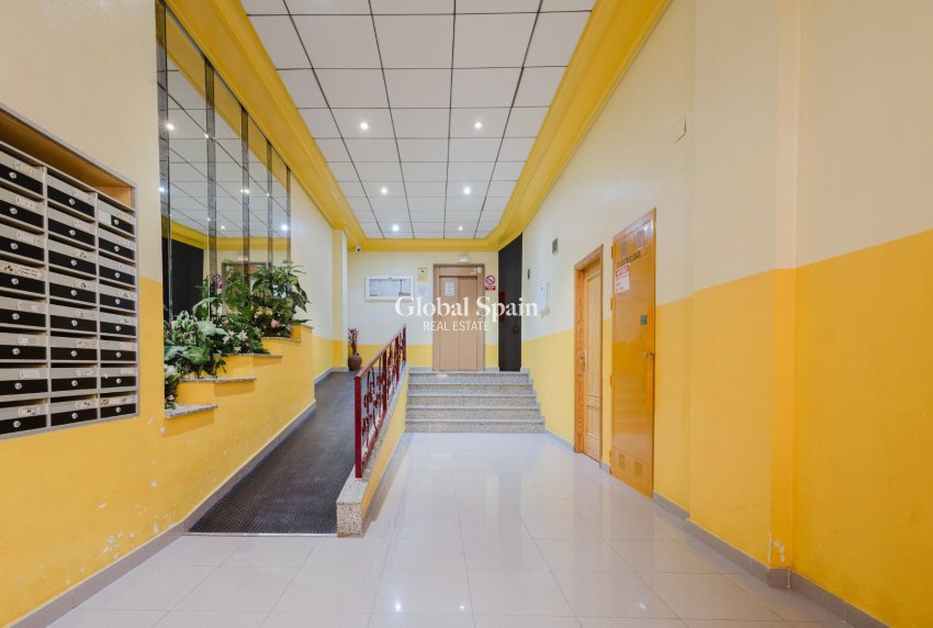 Venta - APARTAMENTO -
TORREVIEJA - Costa Blanca