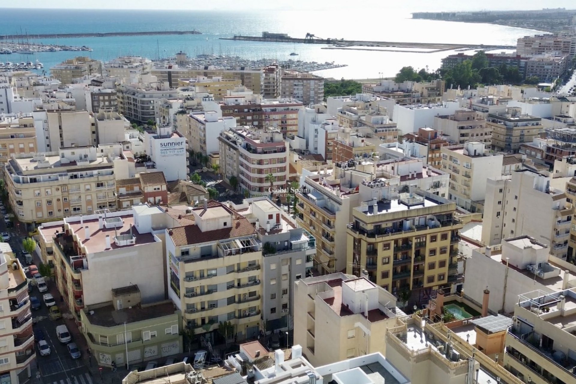 Venta - APARTAMENTO -
TORREVIEJA - Costa Blanca