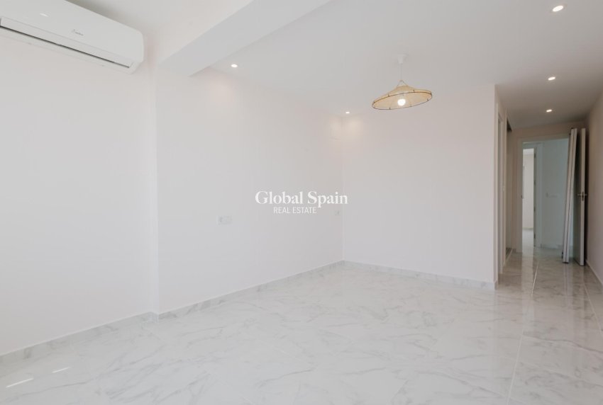 Venta - APARTAMENTO -
TORREVIEJA - Costa Blanca