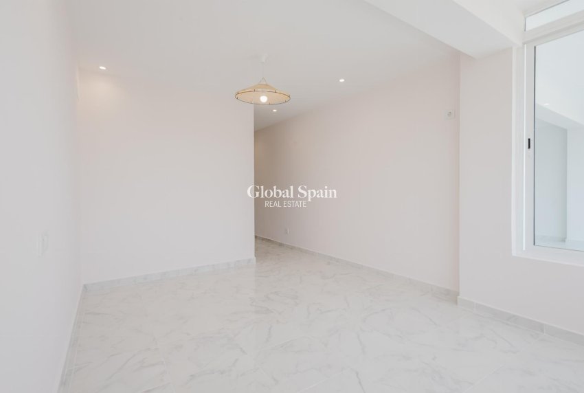 Venta - APARTAMENTO -
TORREVIEJA - Costa Blanca