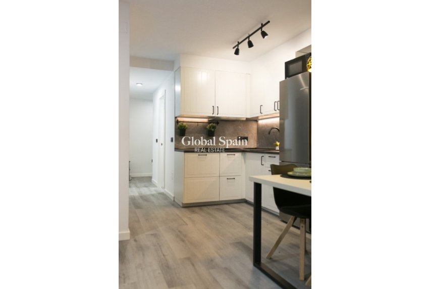 Venta - APARTAMENTO -
TORREVIEJA - Costa Blanca