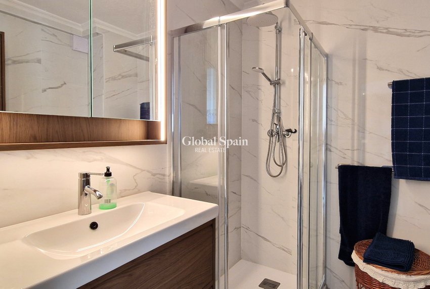 Venta - APARTAMENTO -
TORREVIEJA - Costa Blanca