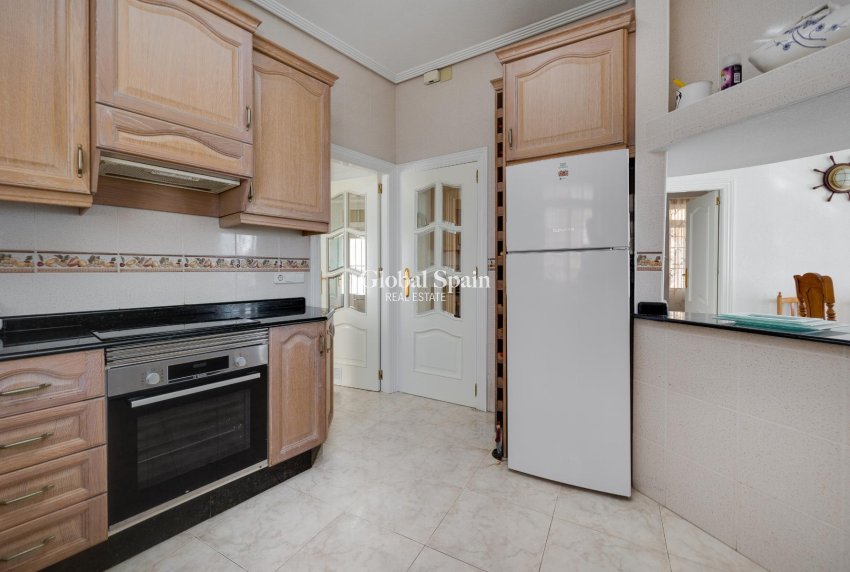 Venta - APARTAMENTO -
TORREVIEJA - Costa Blanca