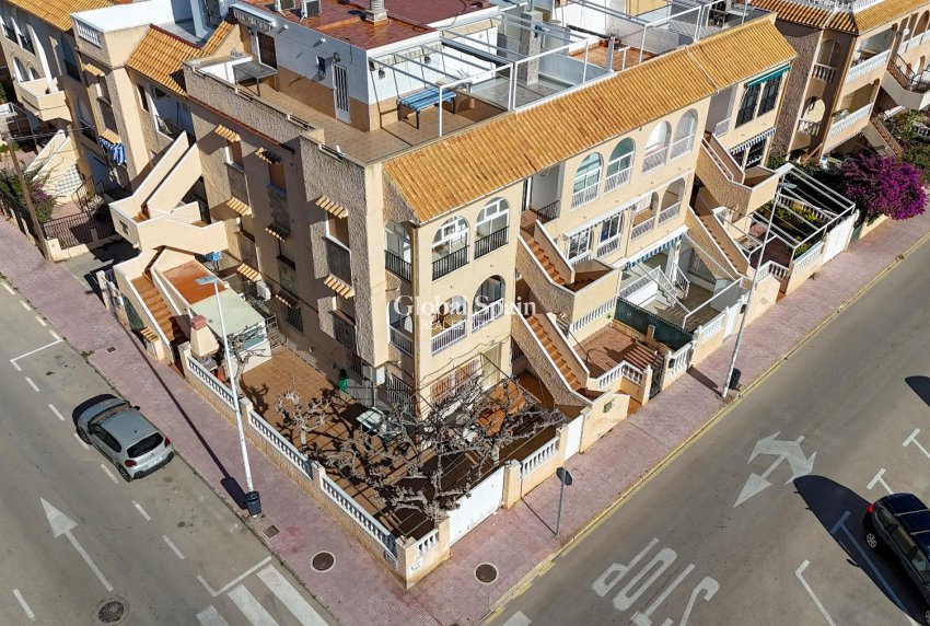 Venta - APARTAMENTO -
TORREVIEJA - Costa Blanca