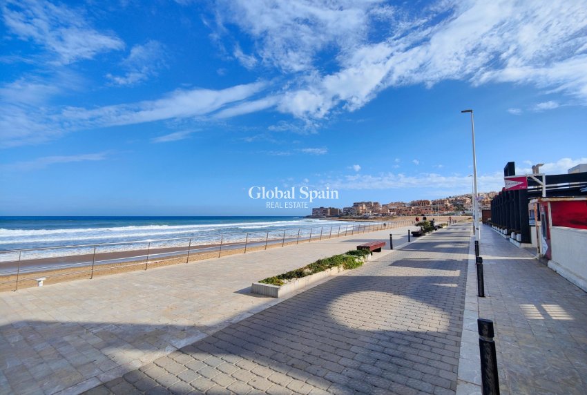 Venta - APARTAMENTO -
TORREVIEJA - Costa Blanca